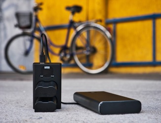 Immagine prodotto Newell Caricabatterie per fotocamere DL-USB-C a doppio canale per batterie NP-FZ100 (1 pz., Batteria + Caricabatterie)