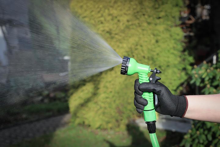 Produktbild BGS Wasserschlauch Textil flexibel mit Garten-Handbrause mit 7 Funktionen 3 - 10 m (10 m, 9.50 mm)