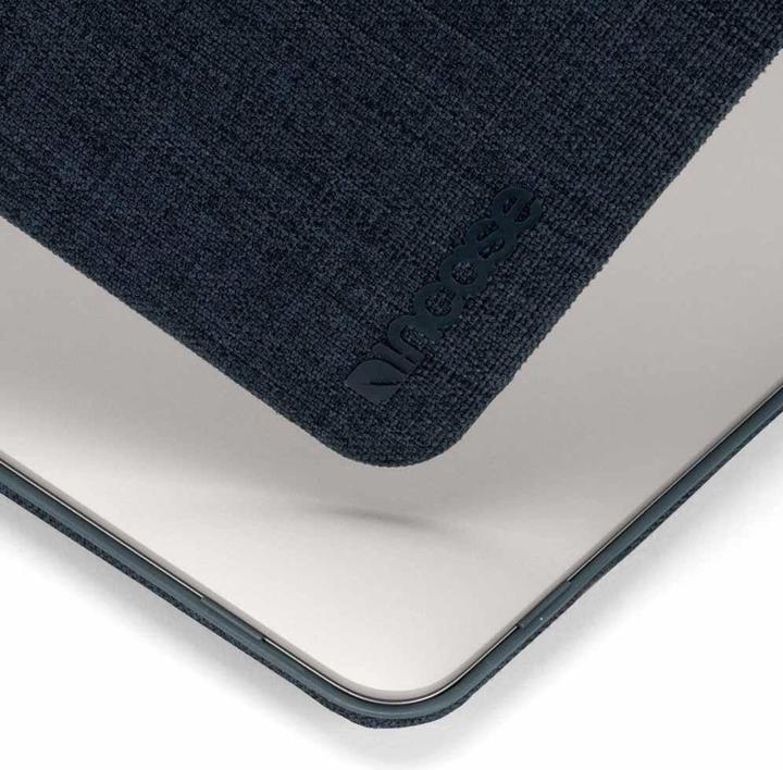 Actual product image Incase INMB200616 (13", Apple)