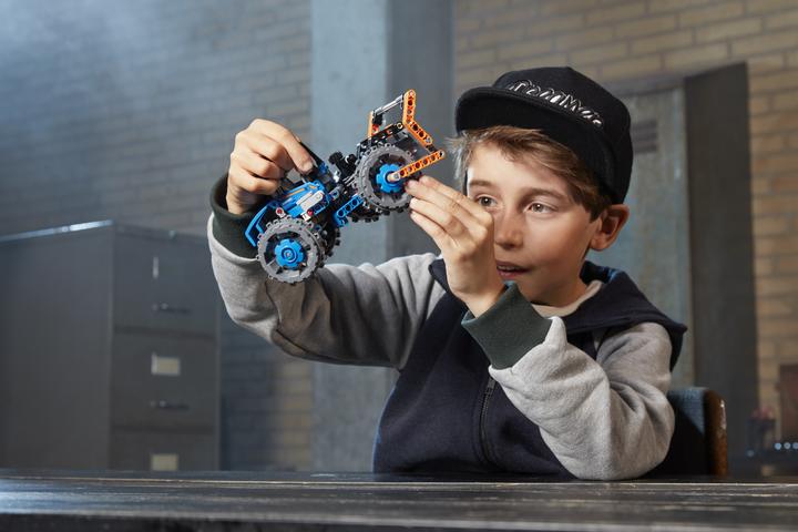 Actual product image LEGO Compactor (42071, LEGO Technic)