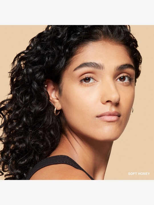 Produktbild Bobbi Brown Sheer Finish Pressed Powder Soft Honey (Soft Honey)