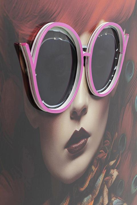 Image du produit Kare Design Image Fancy Red Lady LED 120x80cm (120 x 80 cm)