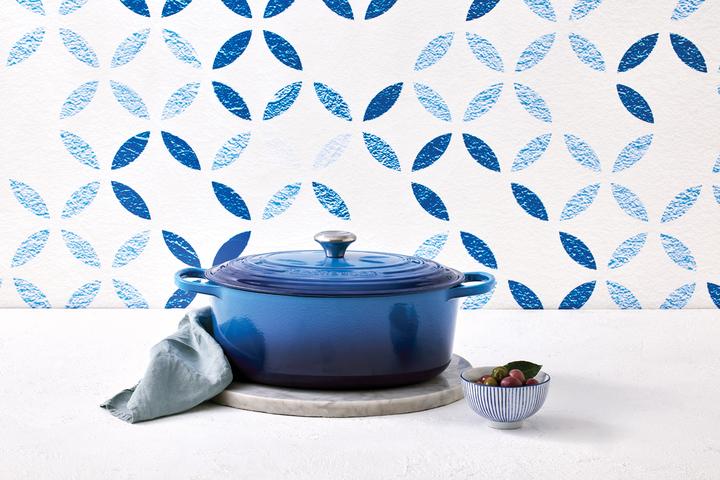 Produktbild Le Creuset Azure (31 cm, Bräter + Schmortopf, Emaille)