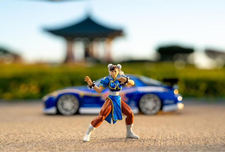 Actual product image Jada Street Fighter 1993 Mazda RX7 1:24