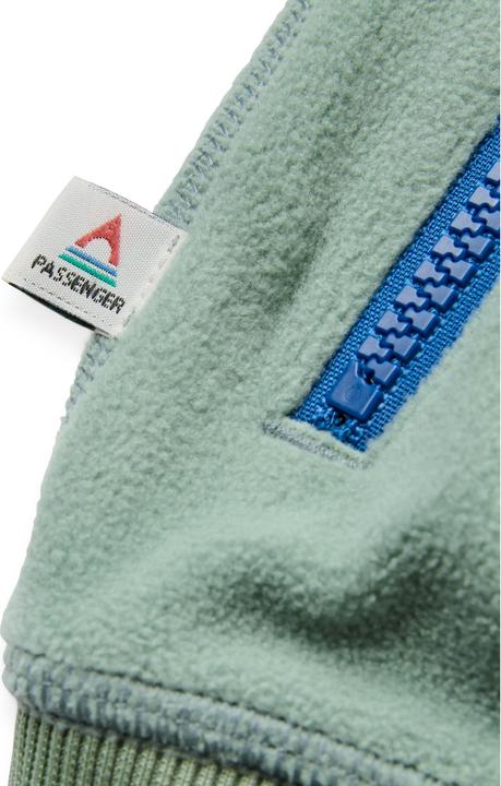 Actual product image Passenger Ayla Crew (XS)