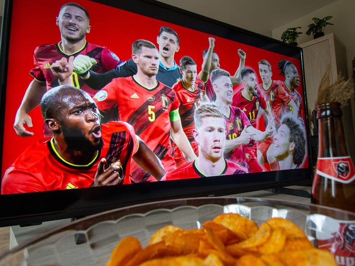 Actual product image Lenco LED-4243BK (42", Full HD)