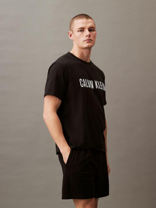 Actual product image Calvin Klein S/S Crew Neck (M)
