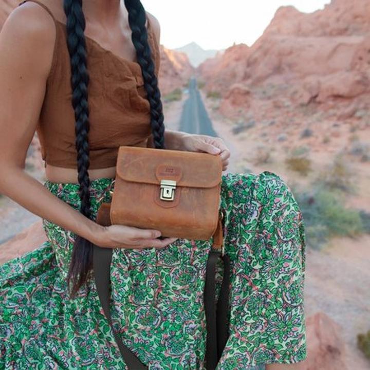 MegaGear Kiesnaht Oberflächenleder Kamerakuriertasche (Kamera Schultertasche)