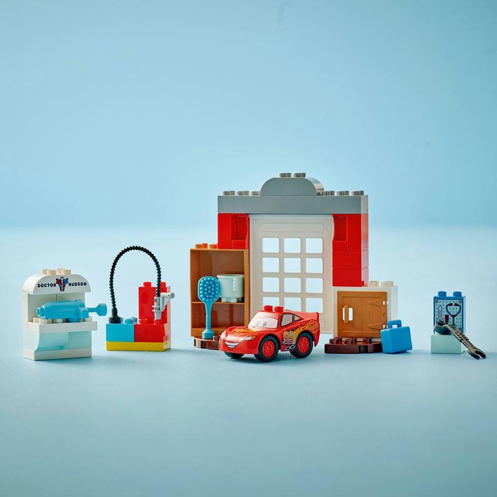 Image du produit LEGO McQueens Besuch in Docs Werkstatt (10456)