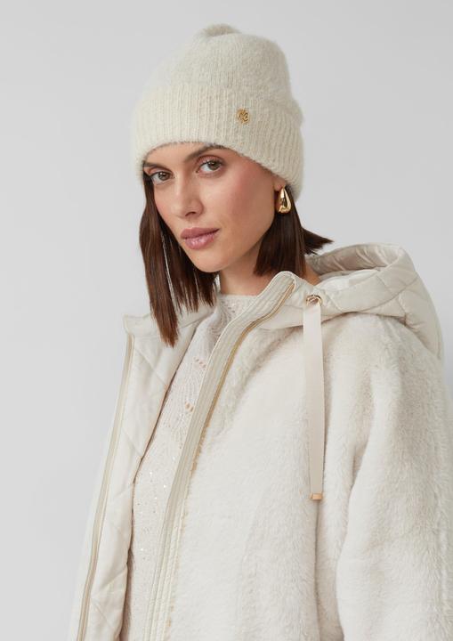 Actual product image S.Oliver Mütze Flauschige Mütze mit Umschlag