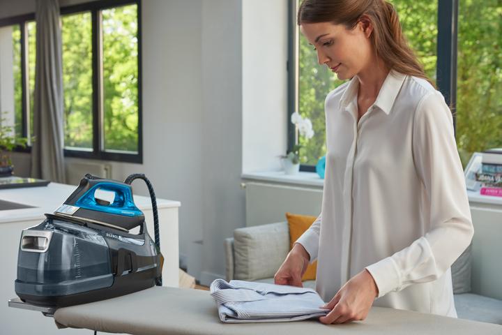 Produktbild Rowenta Silence Steam Pro Dg9226 (2400 W, 490 g/min)