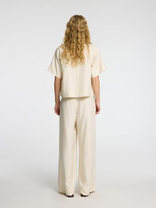 Actual product image Selected Femme Vorn gebundene Top mit V-Ausschnitt (38)