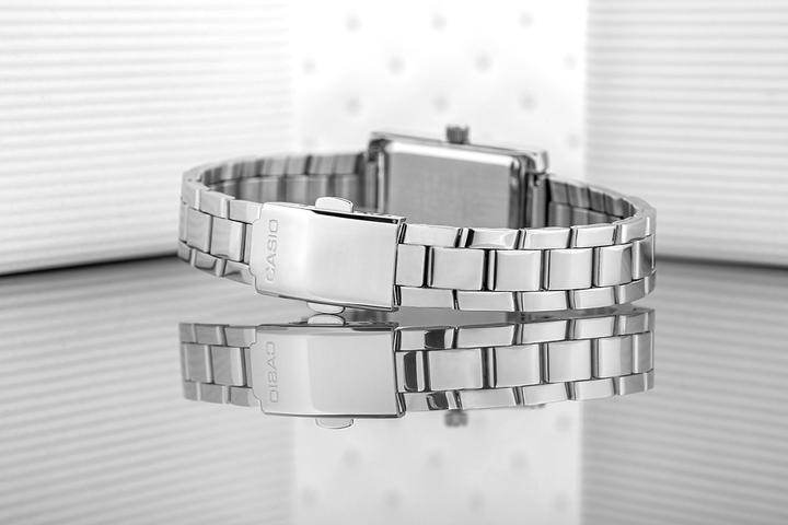 Actual product image Casio Ladies' watch LTP-1234DD-1ADF + BOX