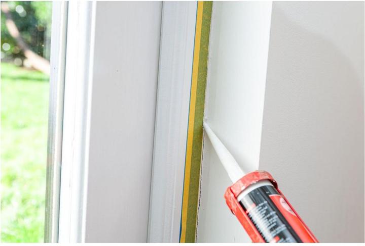 Produktbild tesa 4460 2in1 Präzisionskrepp, doppellagiges Malerband, UV- und wetterbeständig, 25mm x 25m (25 mm)