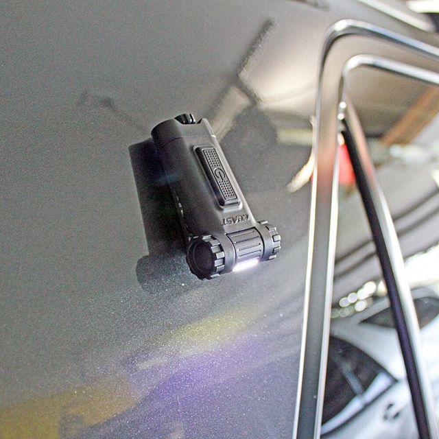 Actual product image Coast HX3 clip-on torch UV light - in blister pack (7.60 cm, 80 lm)