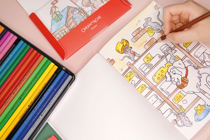 Actual product image Caran d'Ache Swiss Explorer Malbuch