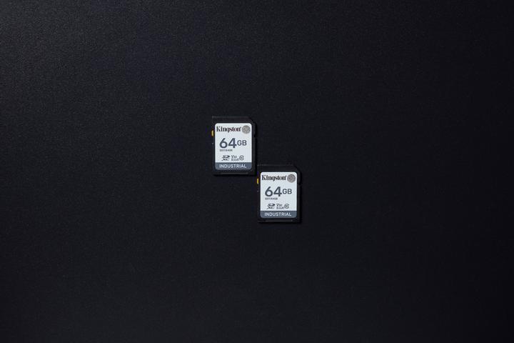 Produktbild Kingston Card Ind. SD +ADP 64GB pSLC (64 GB, SDXC, U3, UHS-I)