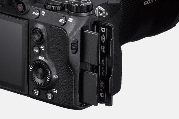 Actual product image Sony Alpha 7 III Kit (28 - 70 mm, 24.20 Mpx, Full frame)