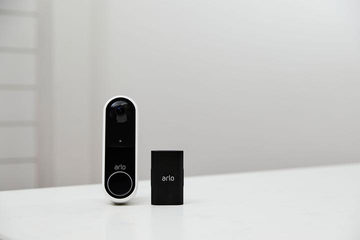 Actual product image Arlo Essential Wire-Free Doorbell, white (Wireless)