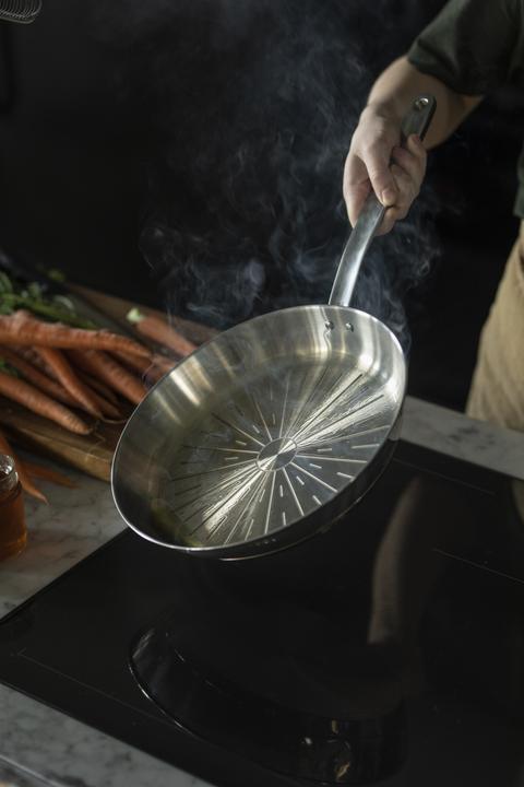 Actual product image Fiskars All Steel Pure Frying Pan 28cm (28 cm, Frying pan, Stainless steel)