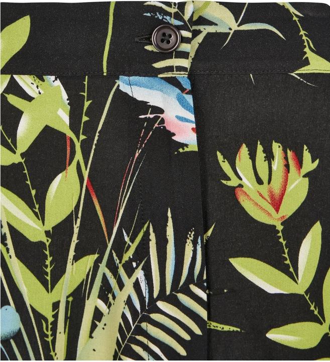 Actual product image Urban Classics Ladies Resort Shorts (S)