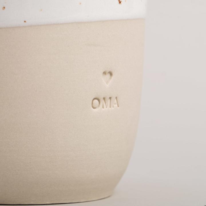 Produktbild Eulenschnitt Becher "Oma" - von (320 ml, 1 x)