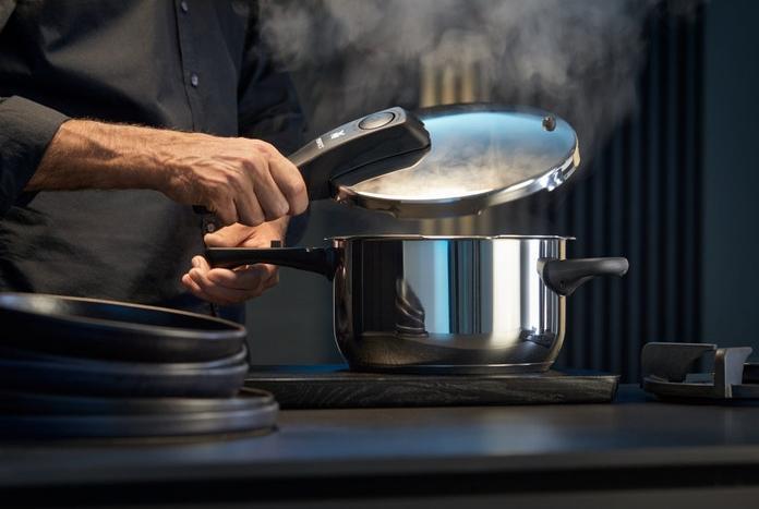Image du produit WMF Cocotte minute 3l autocuiseur sans couvercle Perfect induction acier inoxydable (22 cm, Cuiseur à vapeur, Acier inoxydable)