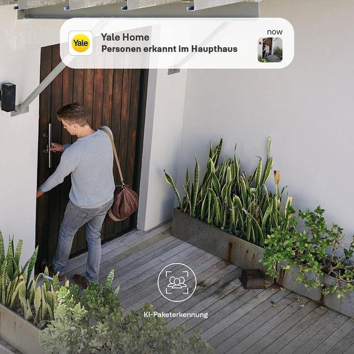 Actual product image Yale Smart indoor & outdoor camera with battery or cable (1920 x 1080 Pixels)