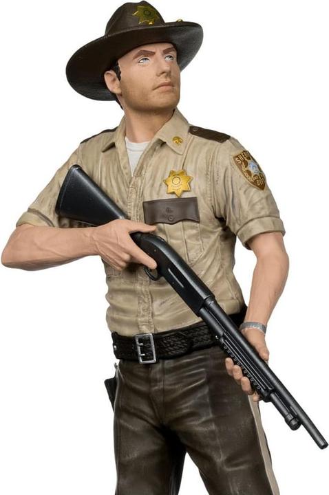Actual product image McFarlane The Walking Dead PVC Statue 1/8 Rick Grimes 25 cm