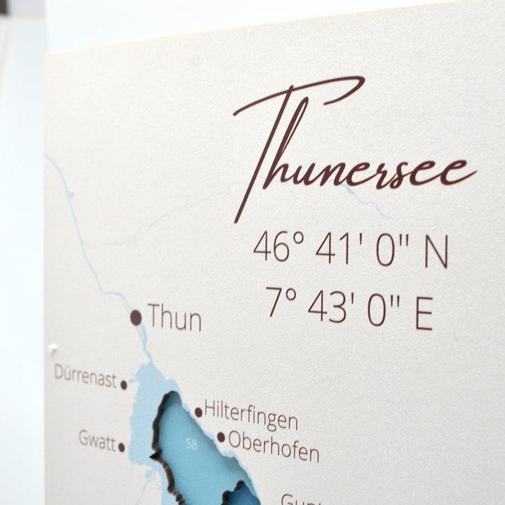 Produktbild Enjoy The Wood Thunersee / Brienzersee - Seekarte aus Holz