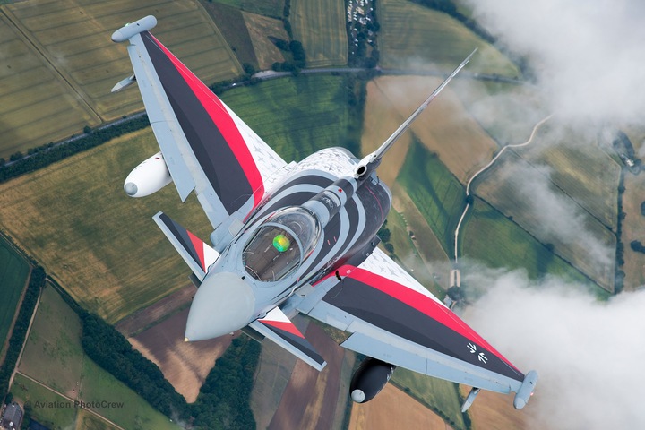 Produktbild Revell Eurofighter Typhoon BARON SPIRIT