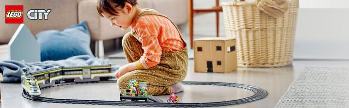 Actual product image LEGO Passenger express train (60337, LEGO City, LEGO Powered UP)