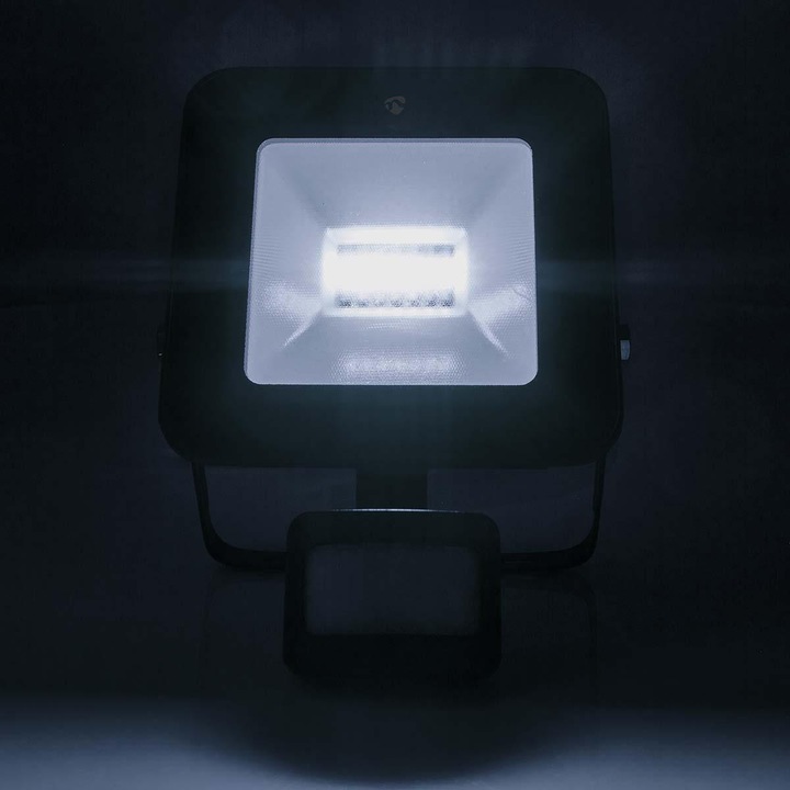 Produktbild Nedis SmartLife-Flutlicht - Bewegungssensor, 1500 lm, WLAN, 20 W, Dimmbar Weiss, 3000 (1500 lm, IP44)