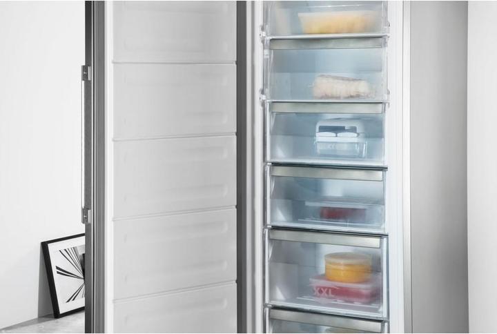 Actual product image Whirlpool UW8 F2Y XBI F 2 (Stand-alone, 263 l)