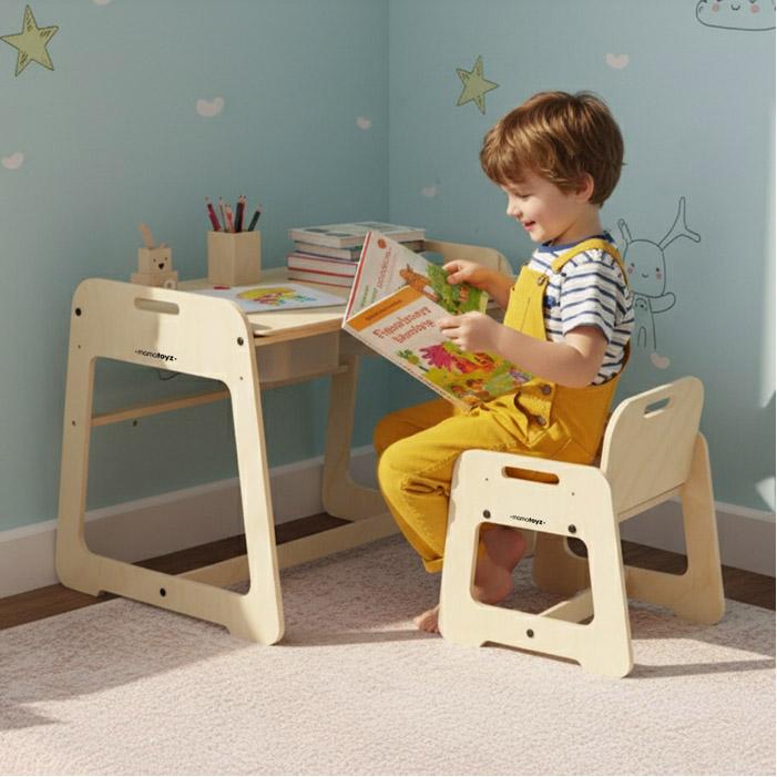 Produktbild MamaToyz MyTable 24+ Tisch, Hocker und Tafel (Kindersitzgruppe)