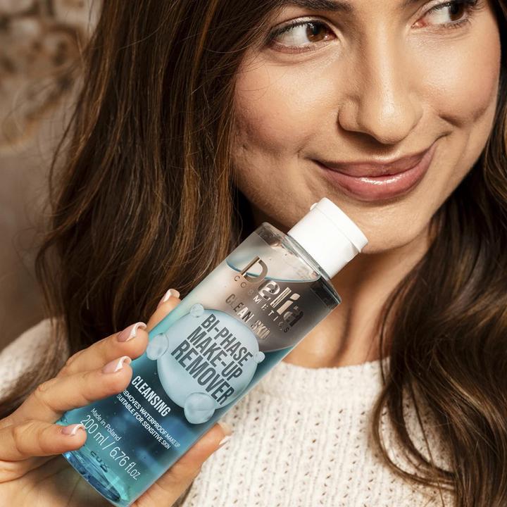 Actual product image Delia Cosmetics Clean Skin - Bi-Phase Makeup Remover For Face And Eye Contour (Make-up remover, 200 ml)