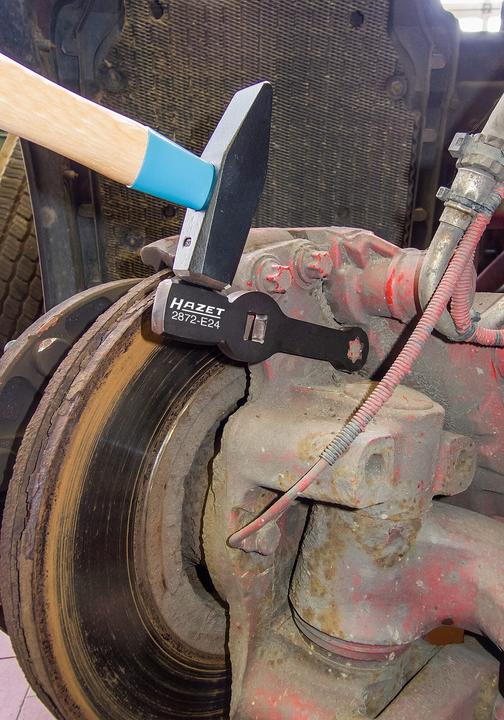 Image du produit HAZET Clé à frapper TORX ∙ avec 2 surfaces de frappe 2872-E24 ∙ Carré creux 20 mm (3/4 pouce) ∙ Pr…