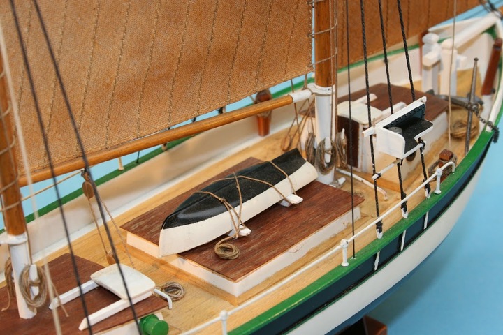 Productafbeelding Billing Boats Dana - Kunststof romp 1:60 - (428316)