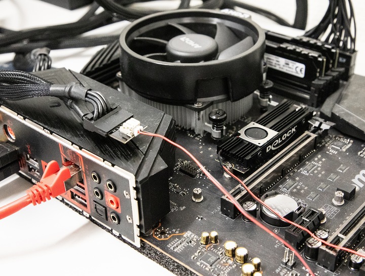 Actual product image Delock Heat sink with fan for M.2 SSD 2280 black