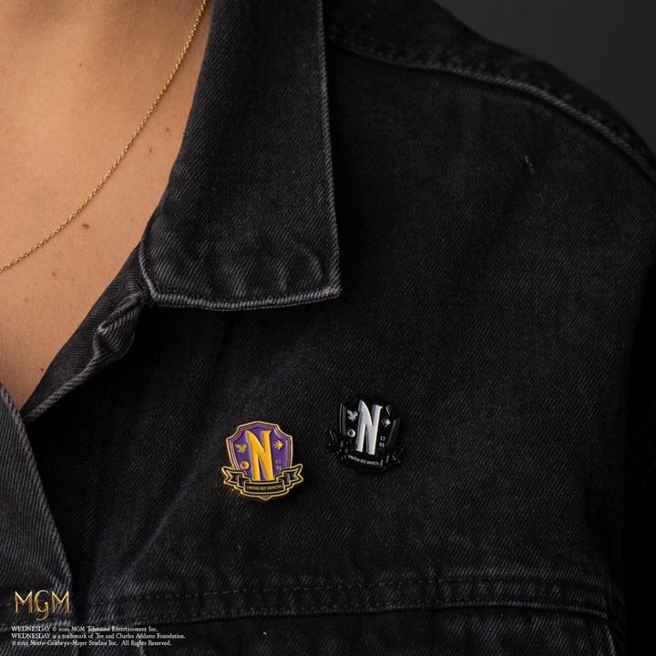 Image du produit Cinereplicas Wednesday pack 2 pin's Nevermore Academy