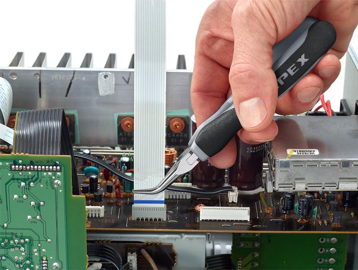 Productafbeelding Knipex 35 82 145 ESD Elektronische grijptang ESD met meer-componentengrepen spiegelgepolijst 145 mm (145 mm)