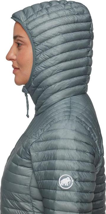 Actual product image Mammut Broad Peak Light IN Hooded Jacket Women, Daunen Jacke (M)