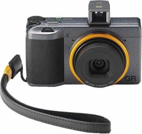 Produktbild RICOH Gr III (18.3mm, 24.24 Mpx, APS-C / DX)