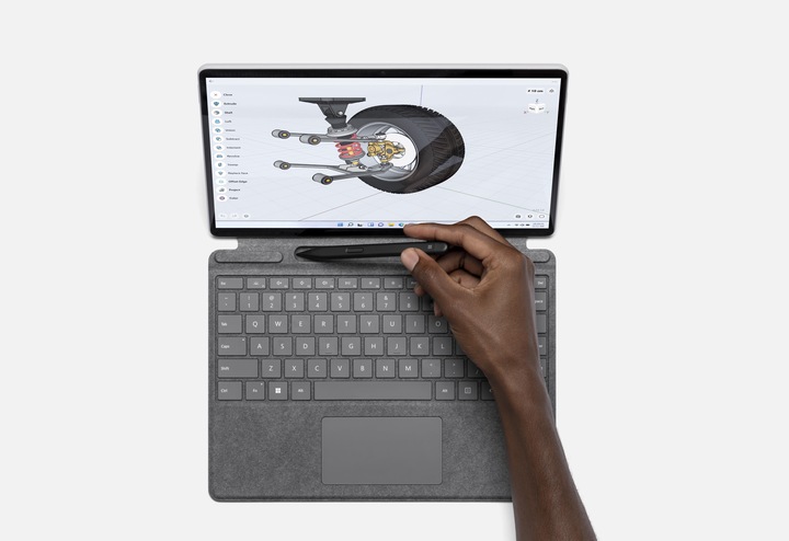 Immagine prodotto Microsoft Surface Pro Signature (CH)