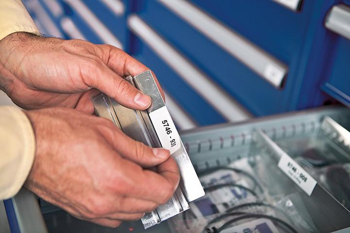 Produktbild Dymo Rhino 4200 Etikettendrucker Wärmeübertragung Kabellos QWERTY (180 dpi)