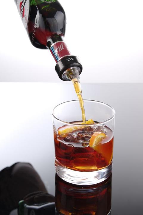 Productafbeelding Gastro Hero Kogelmaat tuit plastic ml. (Doseertuit + schenktuit)