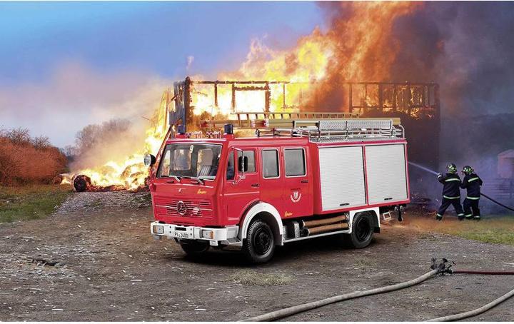 Produktbild Revell 07655 Mercedes-Benz 1017 LF 16 Ltd.Edi Feuerwehrauto Bausatz 1:24