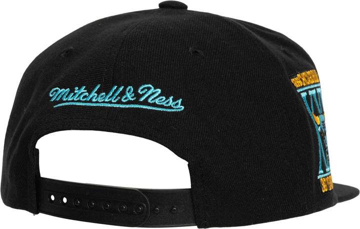 Actual product image Mitchell & Ness Snapback Cap - CORE XI Chicago Bulls (One size)