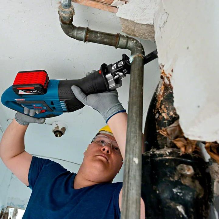 Produktbild Bosch Professional GSA 18V-32