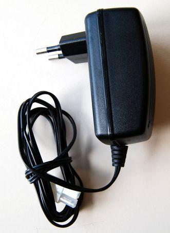 Produktbild Arwico Swissline Ladegerät Delta Peak 1100MAh